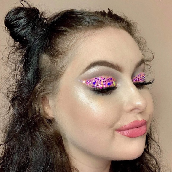 MEET YOUR POSHER - Picture 5 of 7